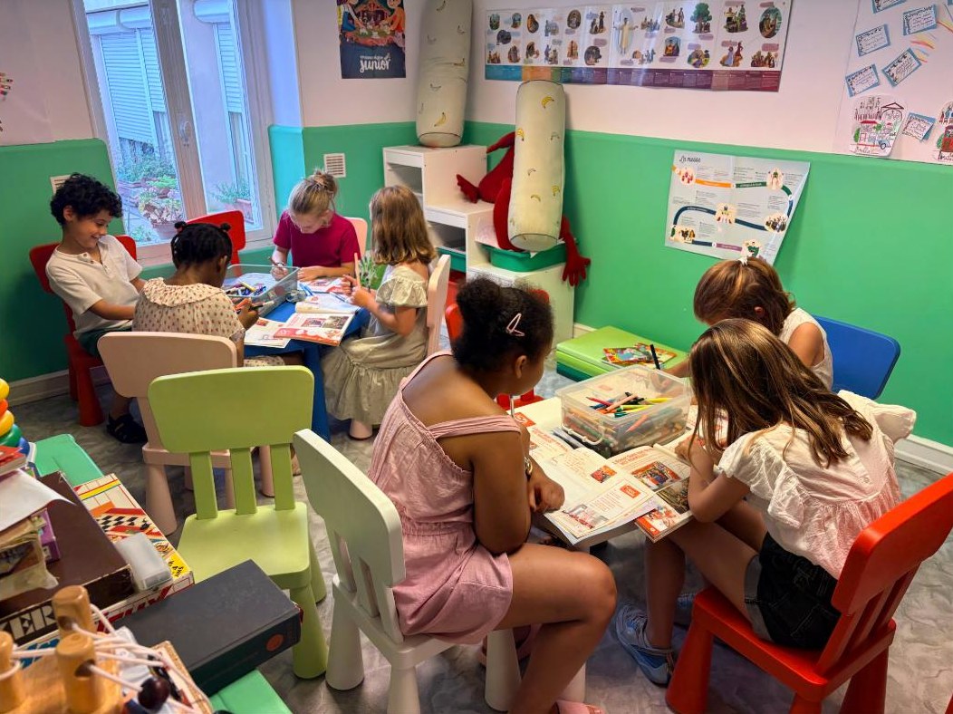 Séance de catéchisme des enfants