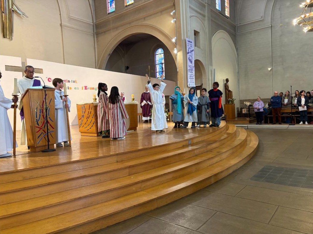 La messe des familles, Évangile mimé par les enfants